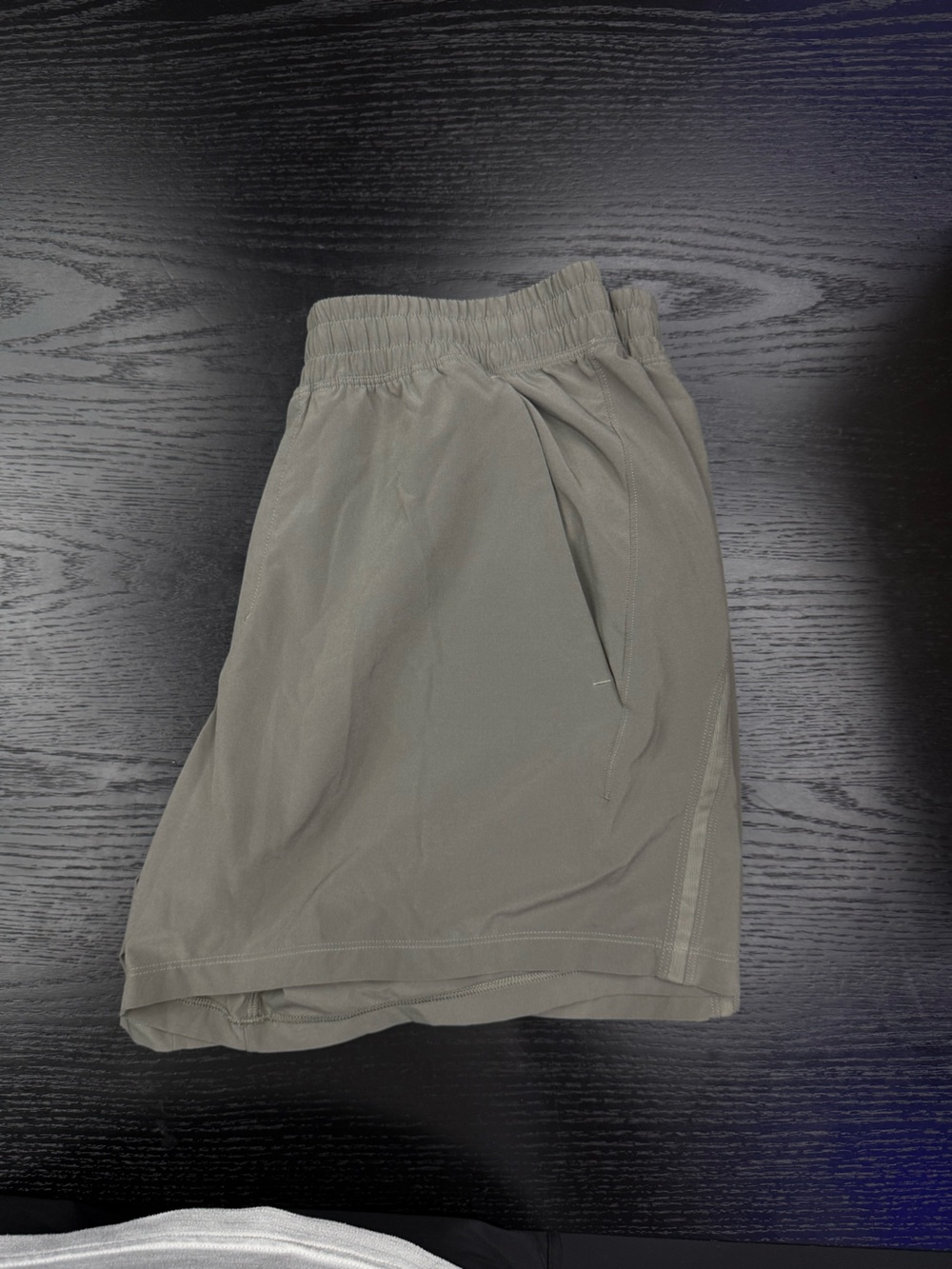 lululemon athletica Men's Athletic Shorts 5 inch inseam